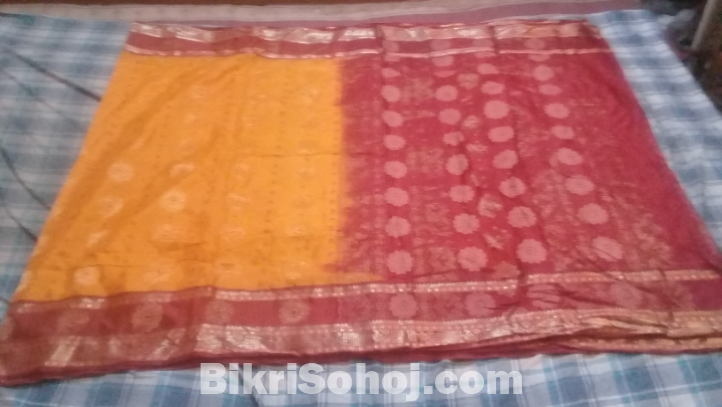 শাড়ি